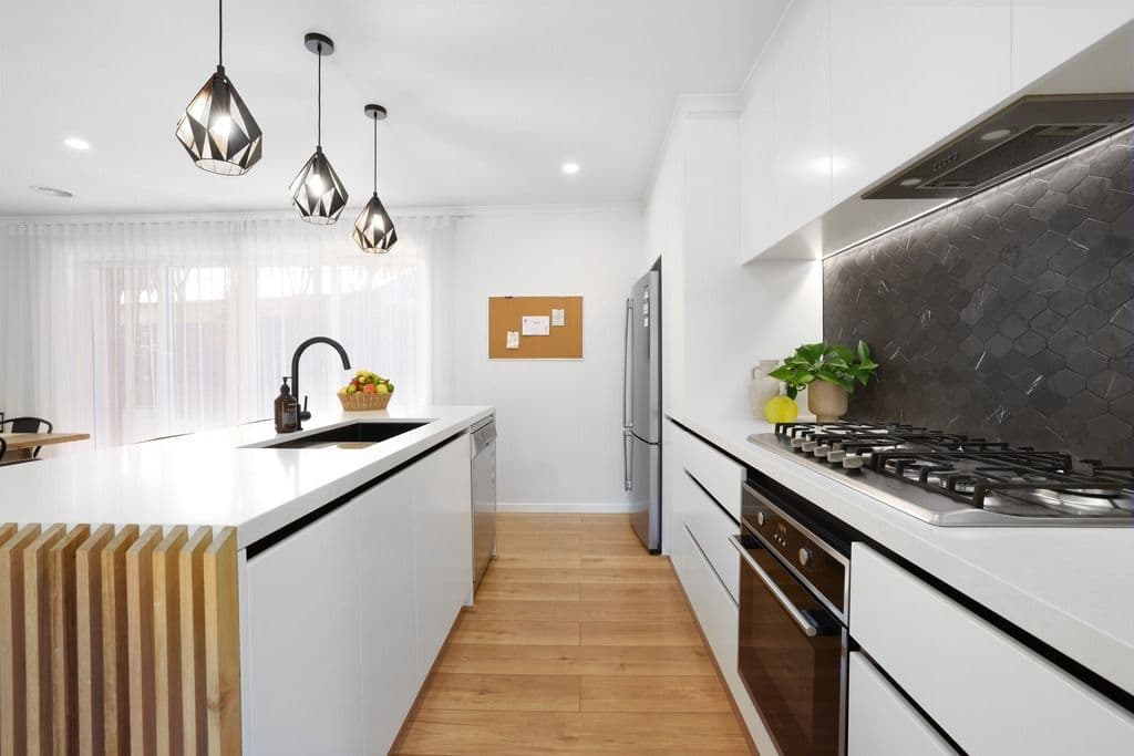 3 Nantilla Crescent, Werribee VIC 3030, Werribee - Thumbnail 6