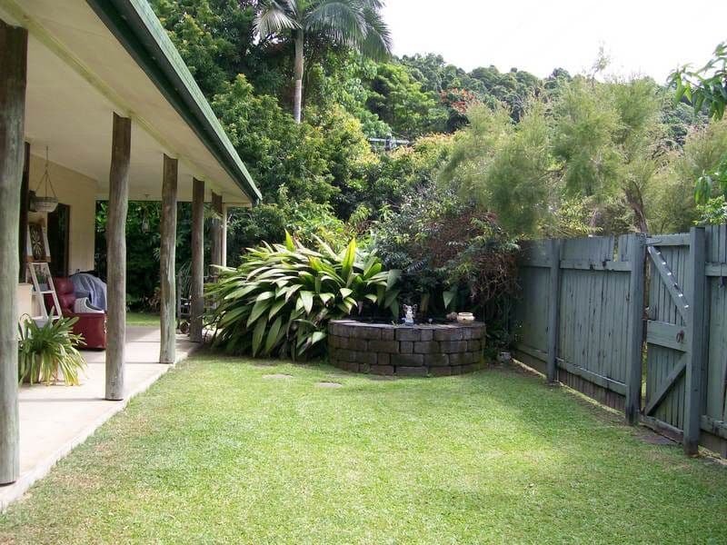 22 Enid Street, Flying Fish Point QLD 4860, Flying Fish Point - Thumbnail 2