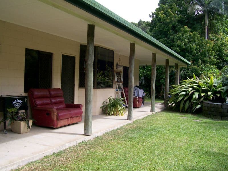 22 Enid Street, Flying Fish Point QLD 4860, Flying Fish Point - Thumbnail 4