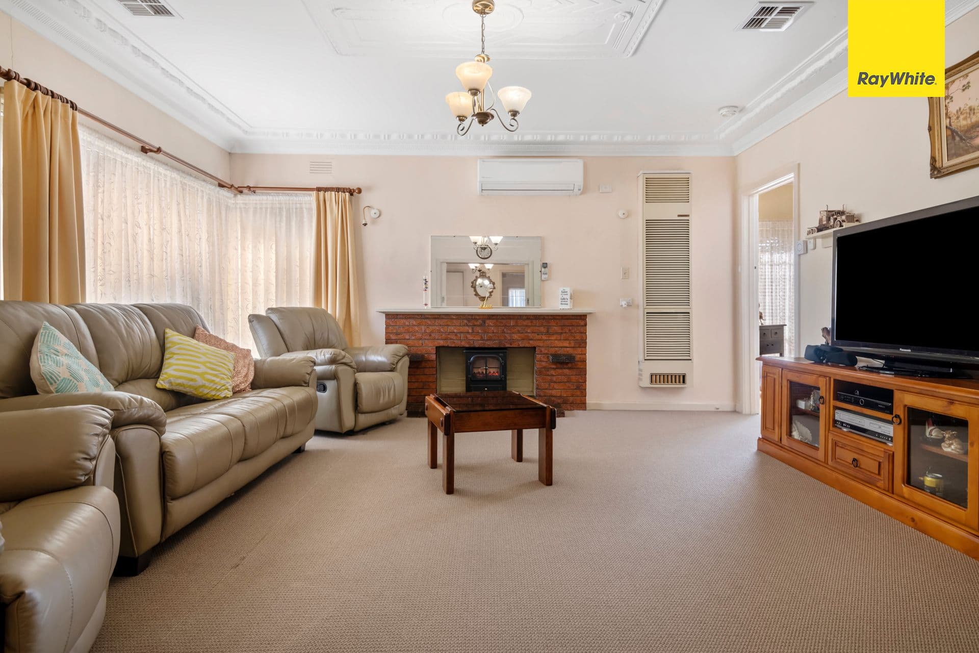 12 Exford Road, Melton South VIC 3338, Melton South - Thumbnail 2