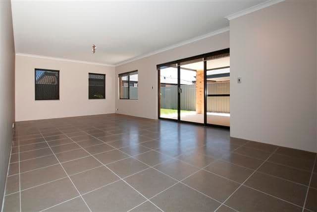 69A Yellowwood Avenue, PIARA WATERS WA 6112, Piara Waters - Thumbnail 3