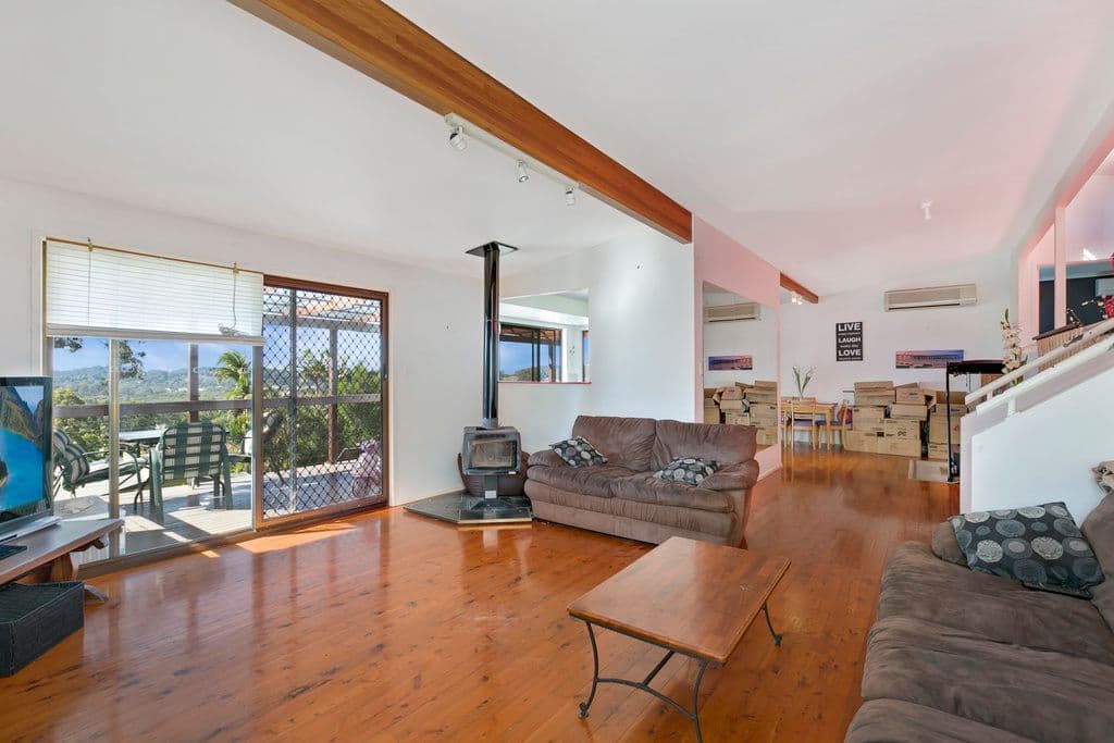 15 Hillier Street, CURRUMBIN WATERS QLD 4223, Currumbin Waters - Thumbnail 2