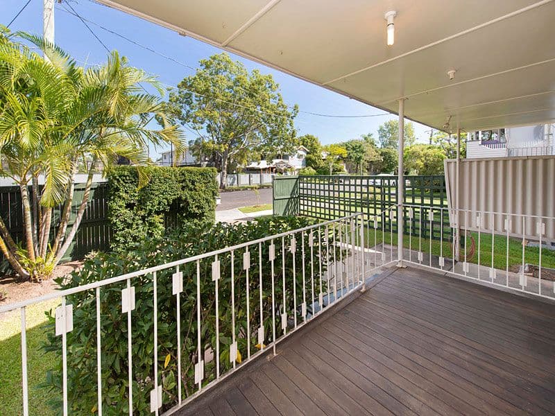 78 Strong Avenue, GRACEVILLE QLD 4075, Graceville - Thumbnail 2