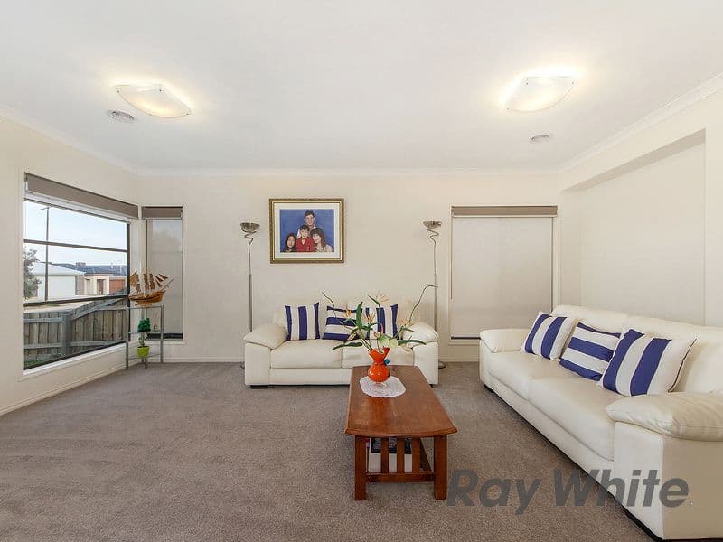 39 City Vista Court, Plumpton VIC 3335, Plumpton - Thumbnail 2