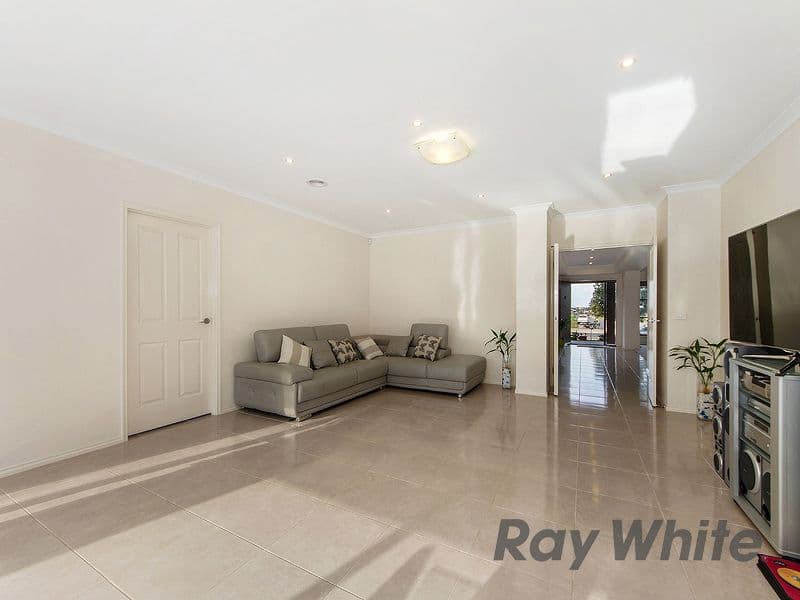 39 City Vista Court, Plumpton VIC 3335, Plumpton - Thumbnail 3