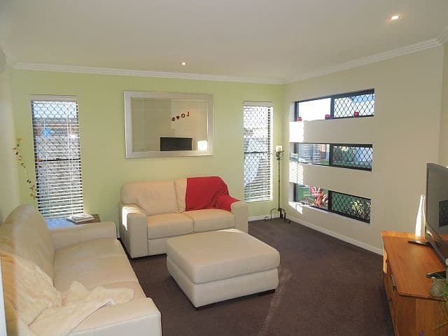 20 Seafarer Court, BLACKS BEACH QLD 4740, Blacks Beach - Thumbnail 3