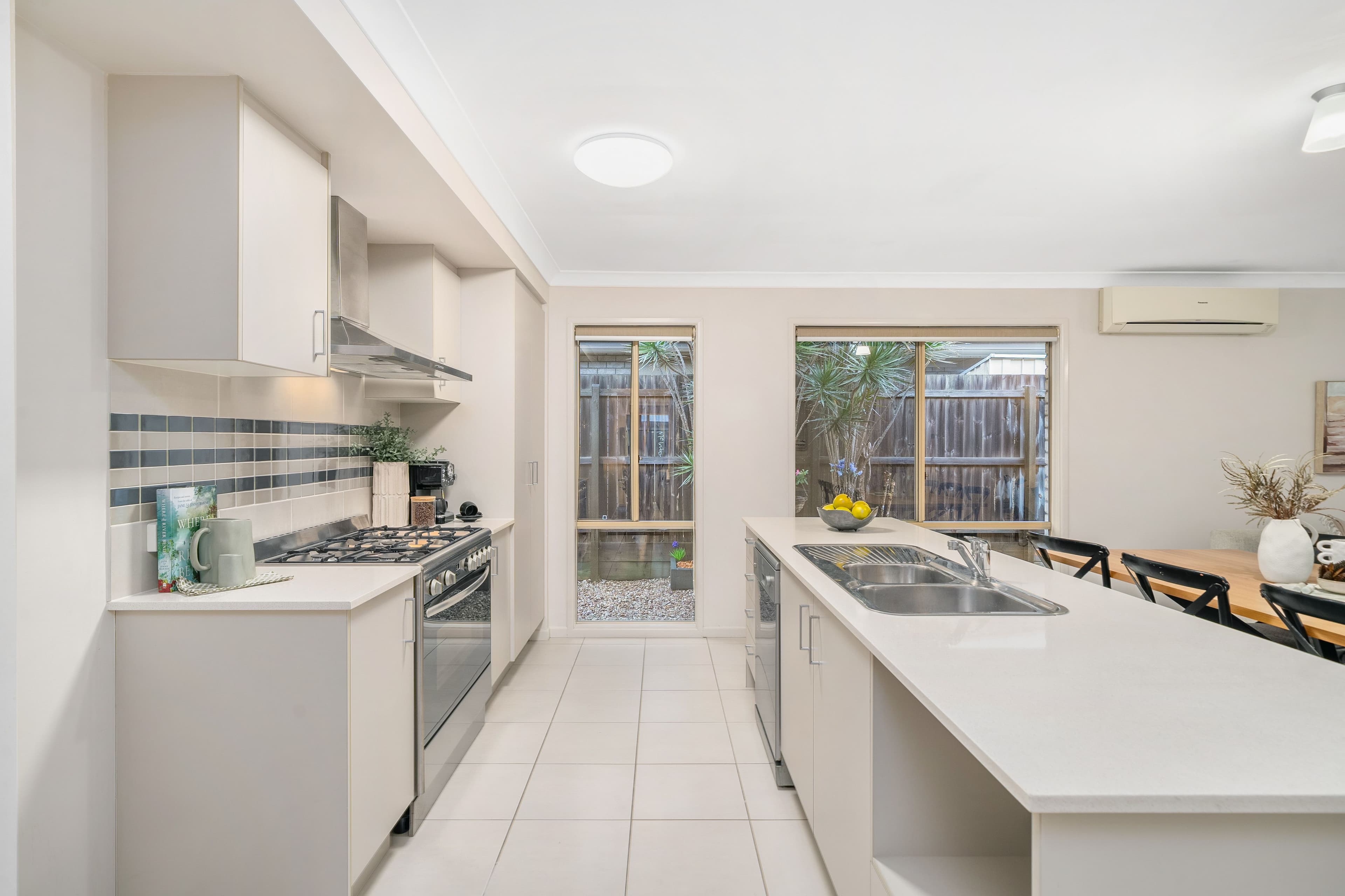 73 Daintree Circuit, North Lakes QLD 4509, North Lakes - Thumbnail 2