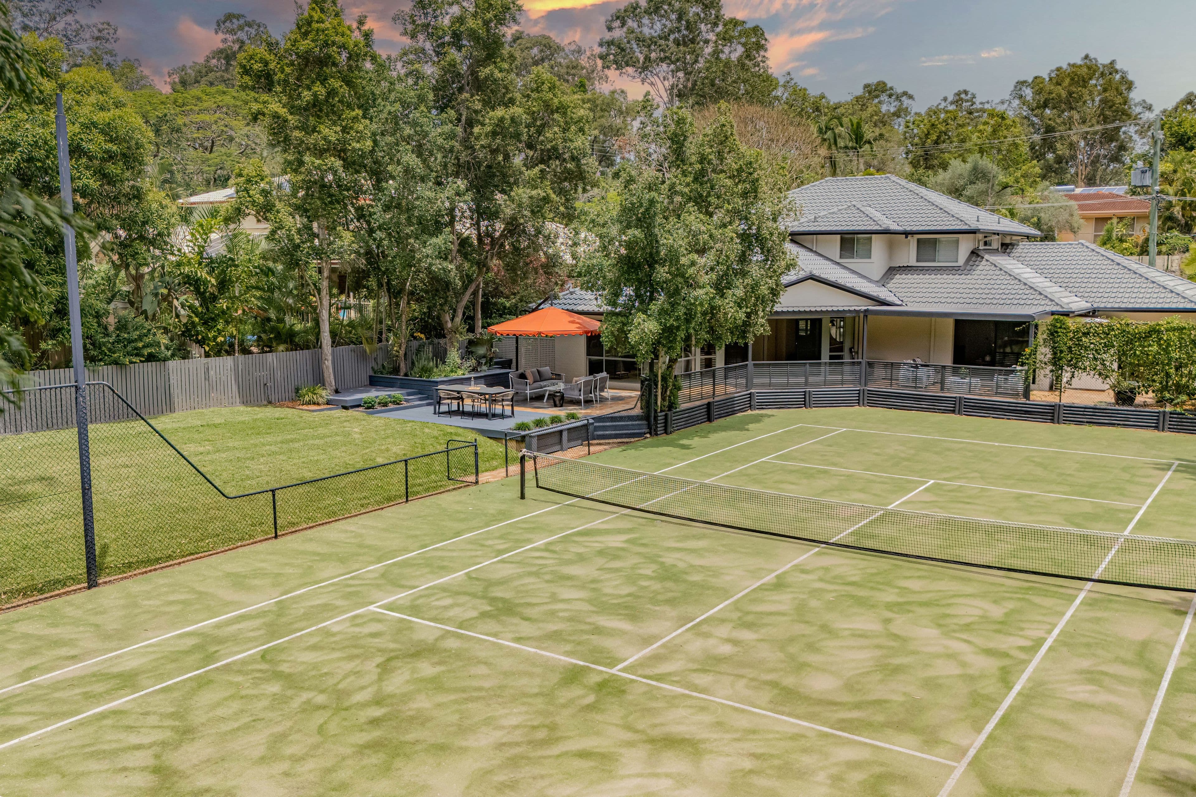 9 Taree Street, Chapel Hill QLD 4069, Chapel Hill - Thumbnail 3