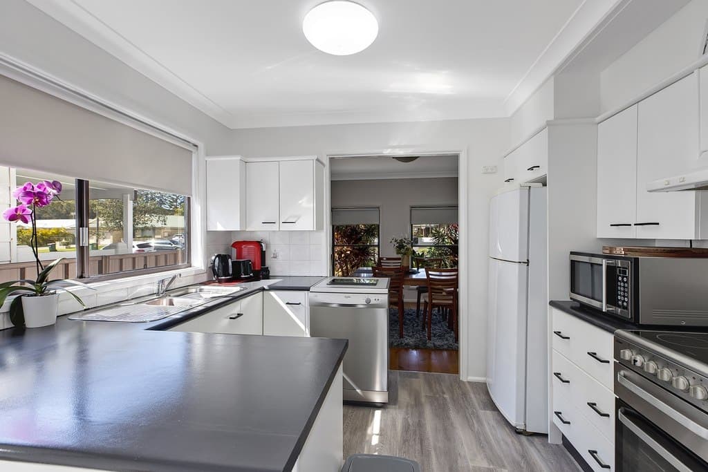 2 Elewa Avenue, Bateau Bay - Thumbnail 3