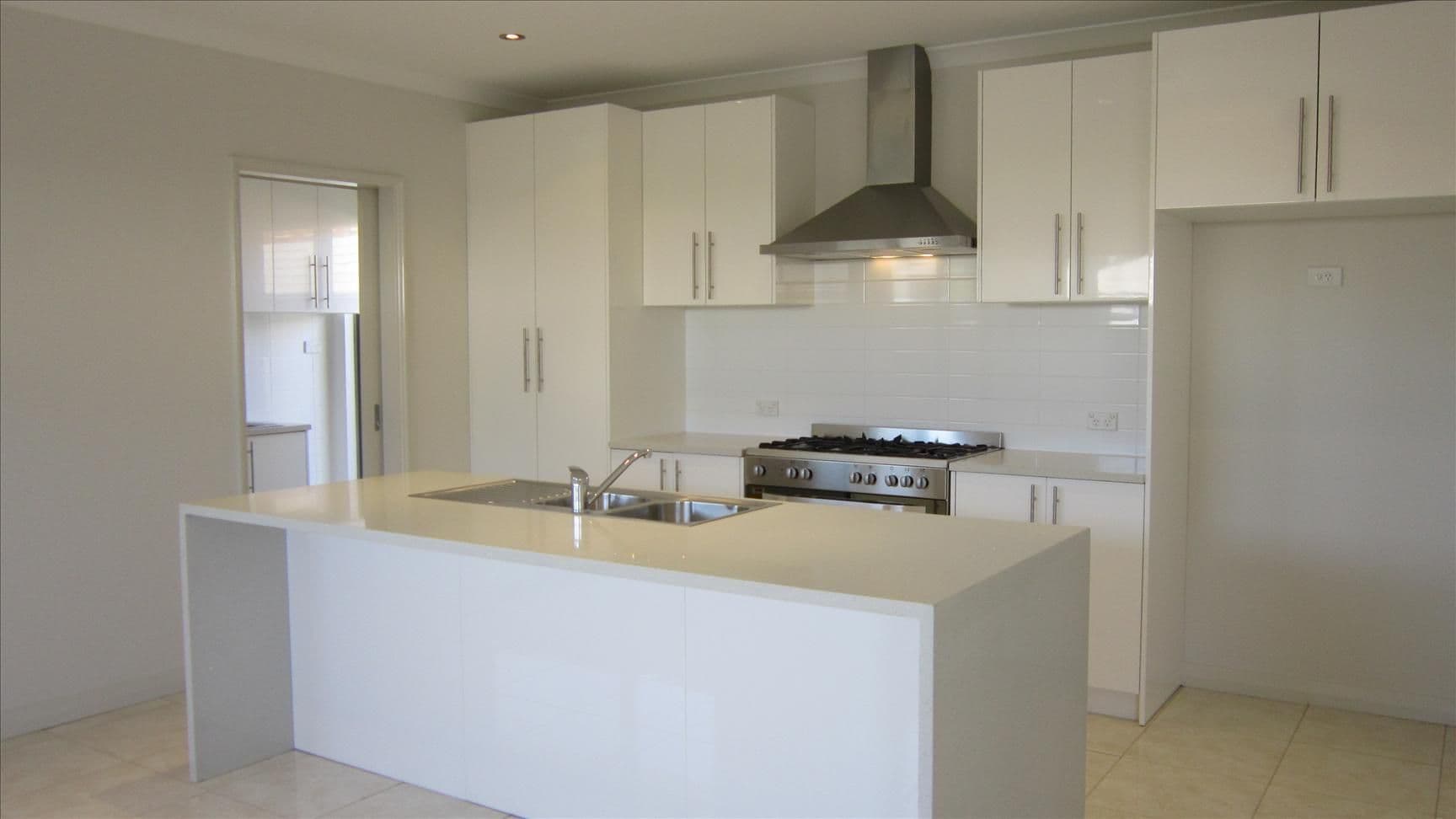 66 Egerton Drive, AVELEY WA 6069, Aveley - Thumbnail 6