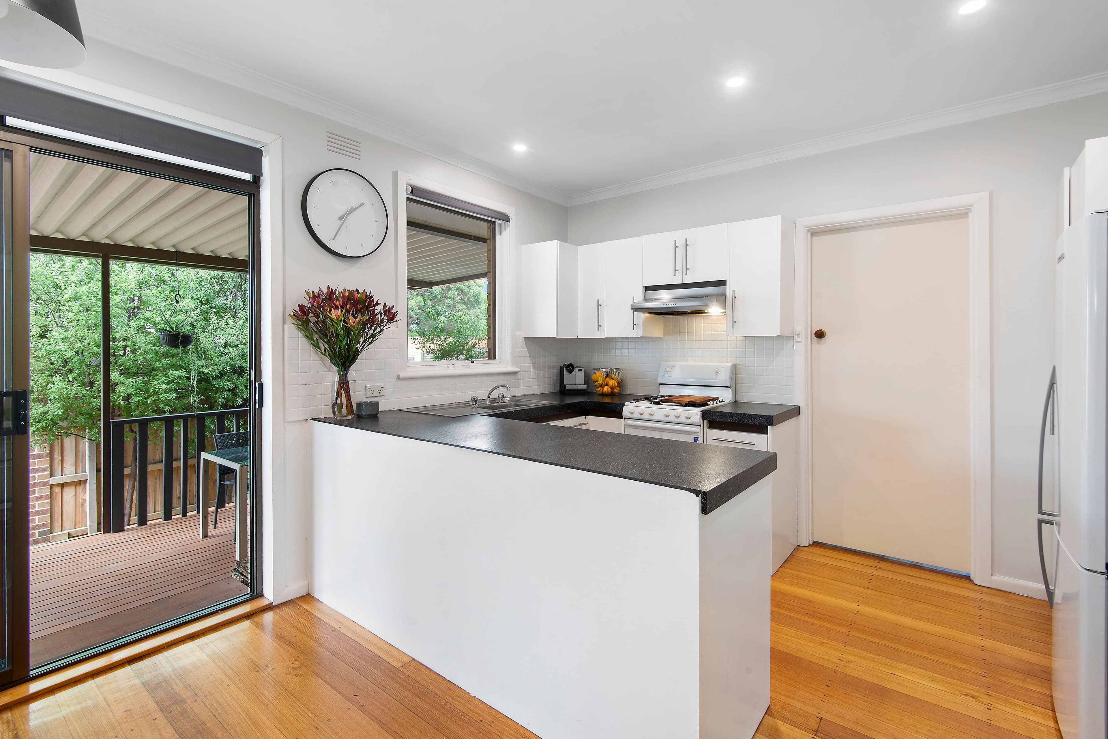 40 Leonie Avenue, Mount Waverley VIC 3149, Mount Waverley - Thumbnail 3