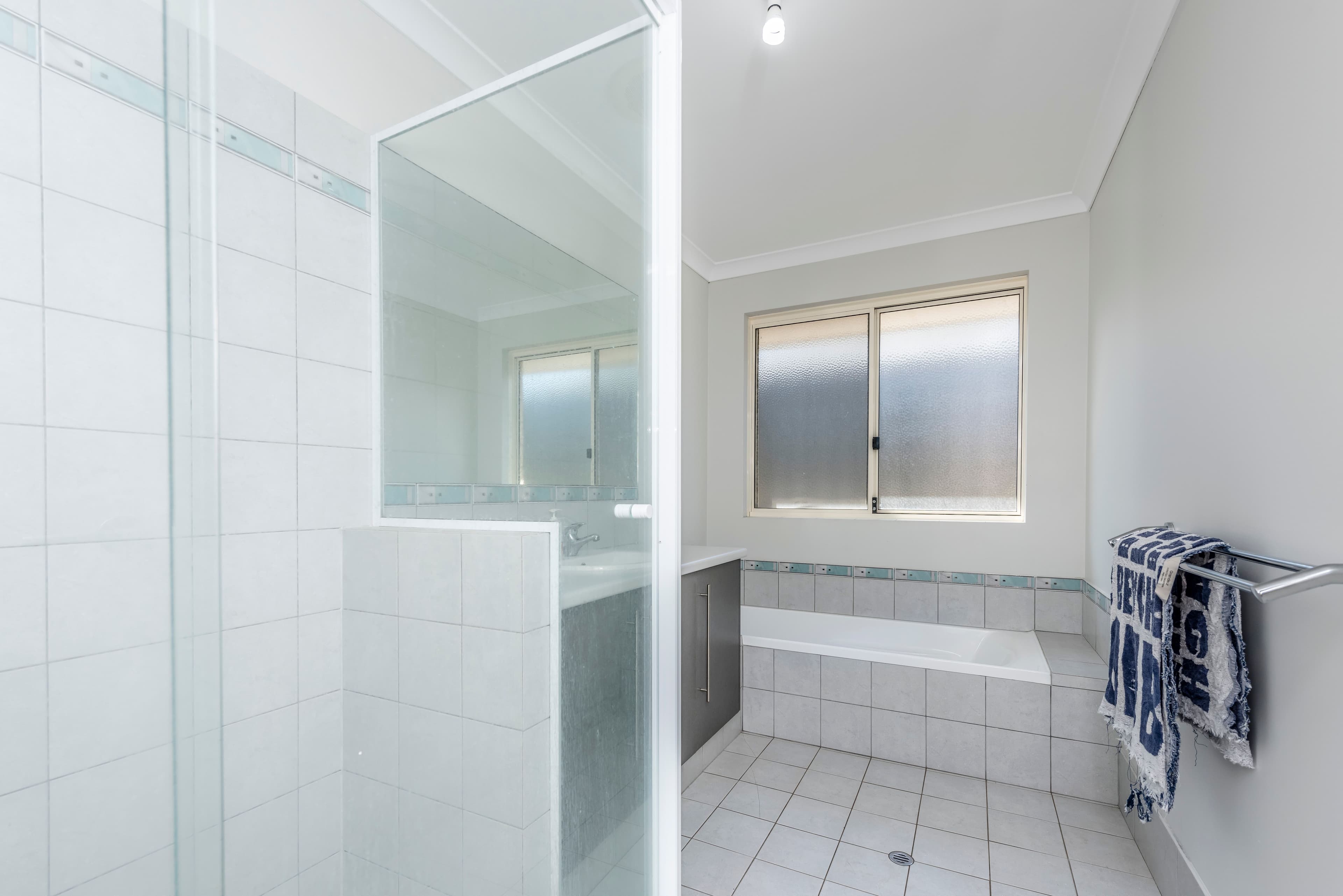 33 STILLWATER Avenue, Drummond Cove WA 6532, Drummond Cove - Thumbnail 8