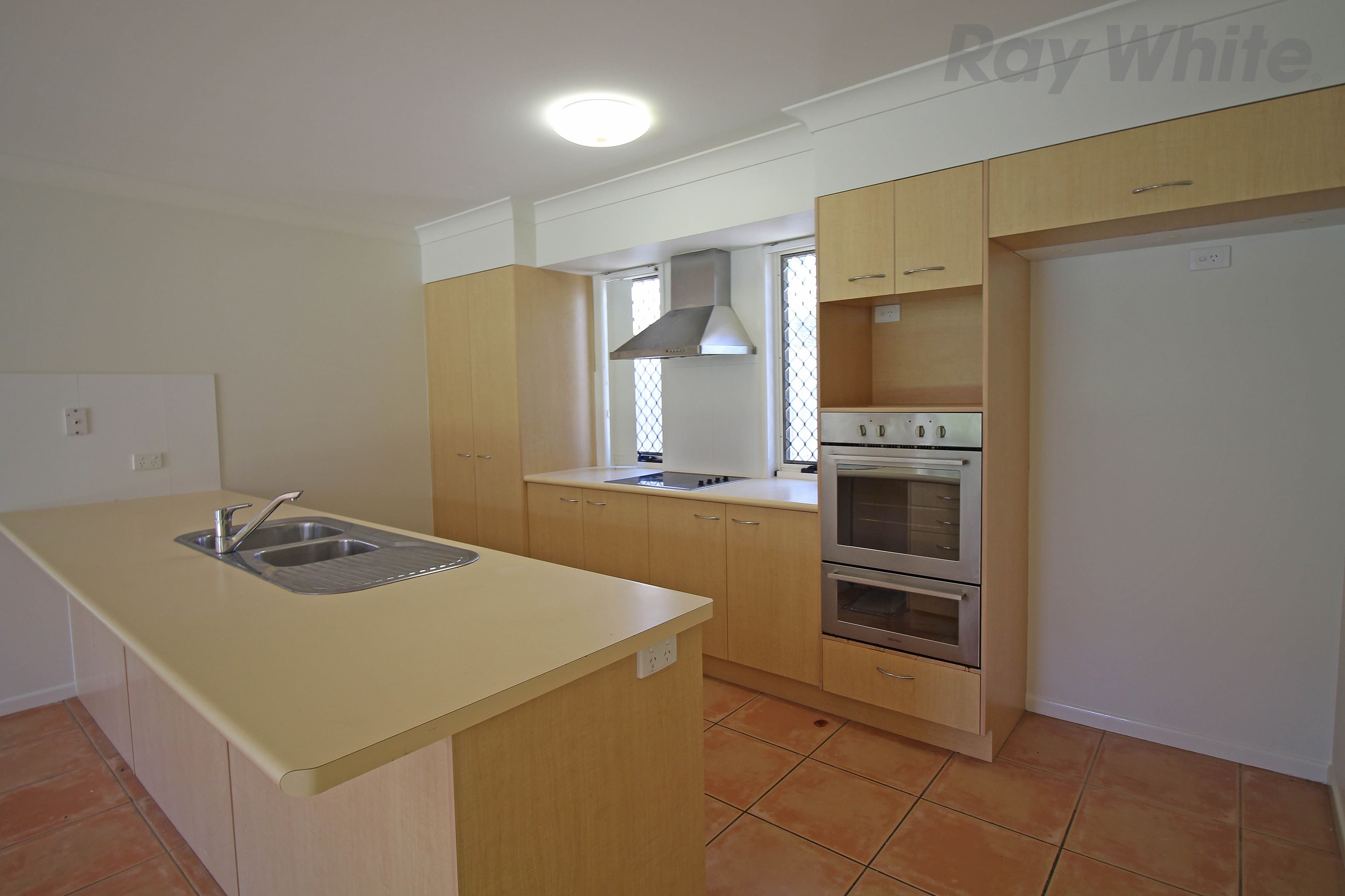 38 Hinchinbrook Circuit, Forest Lake QLD 4078, Forest Lake - Thumbnail 5