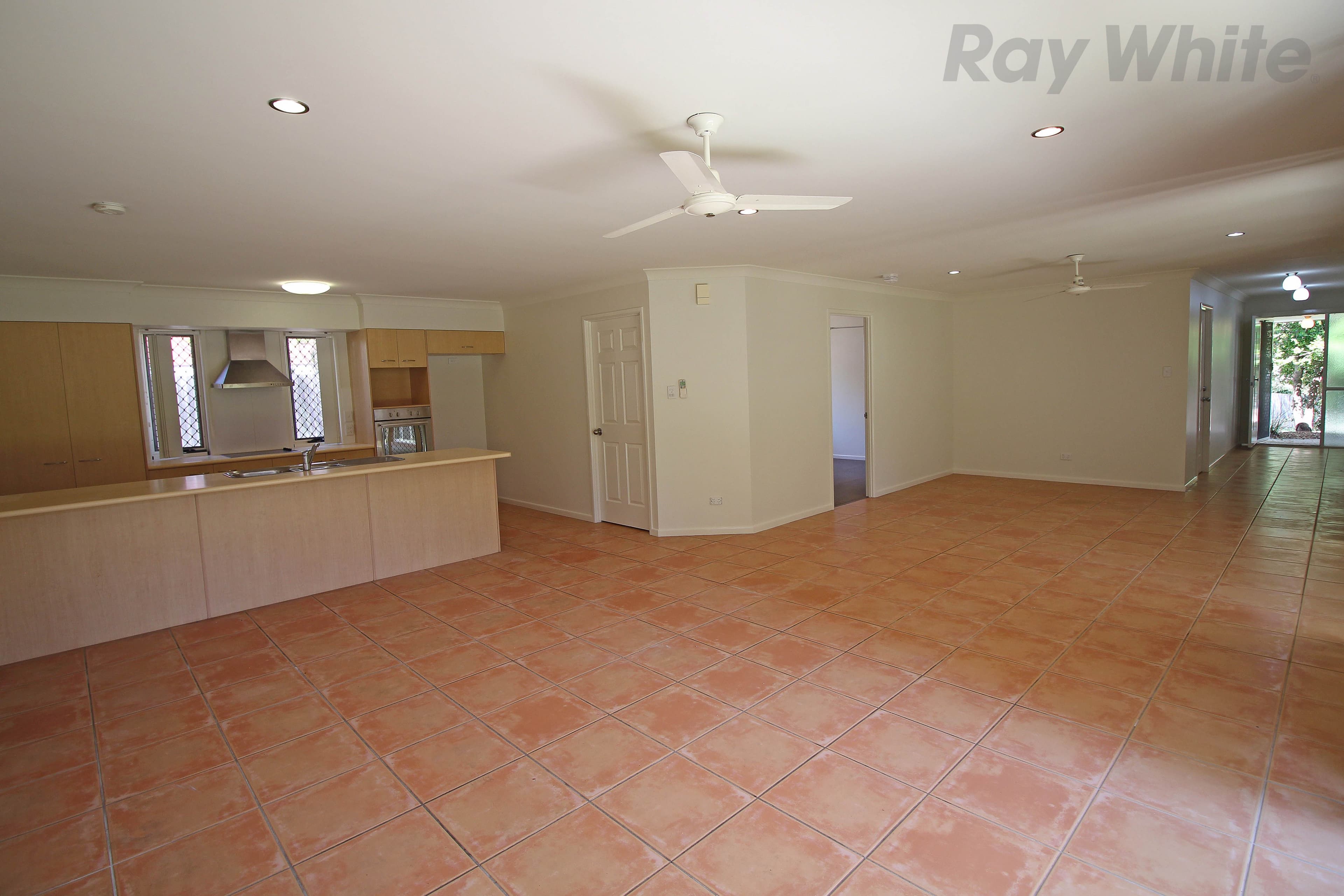 38 Hinchinbrook Circuit, Forest Lake QLD 4078, Forest Lake - Thumbnail 6