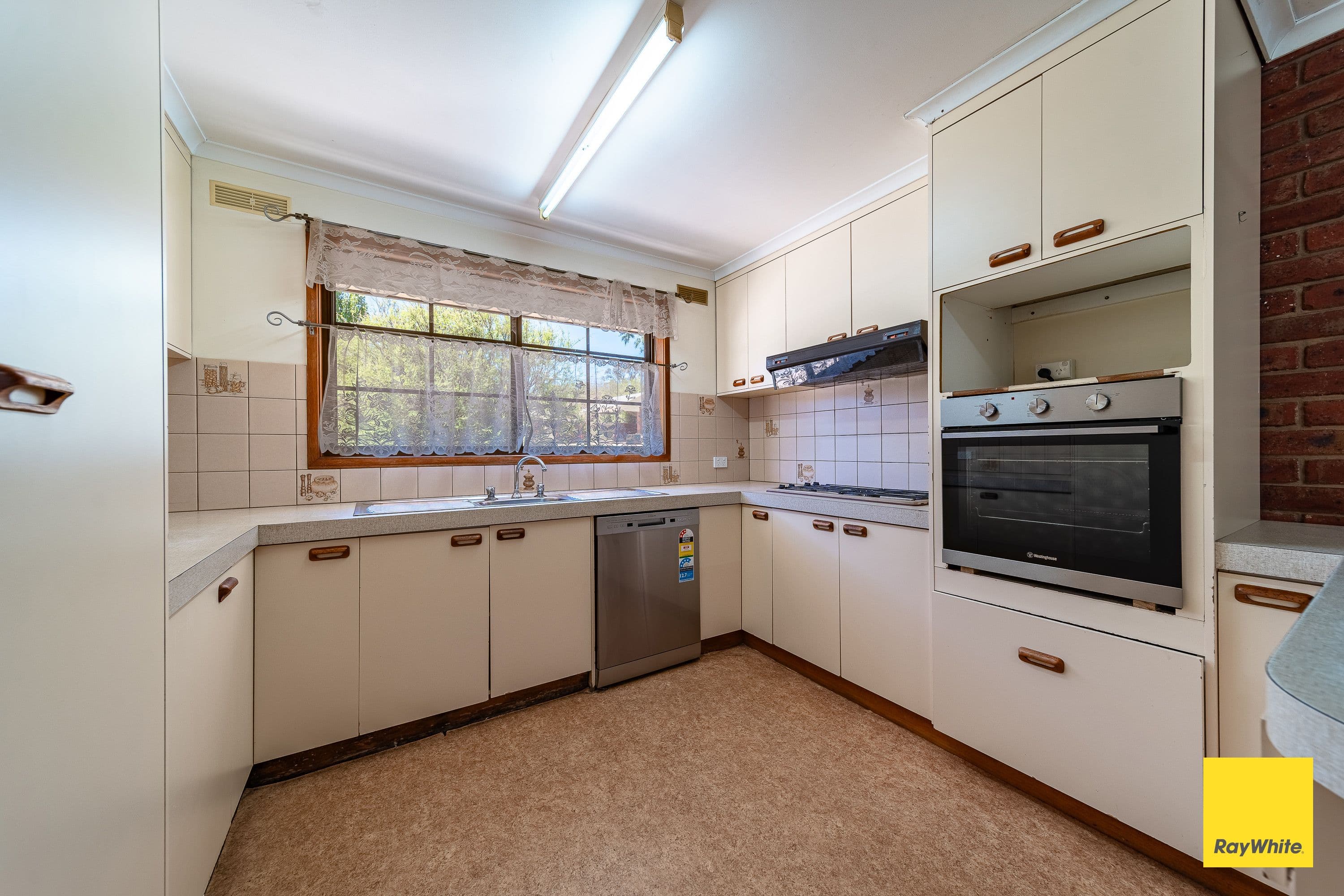 27 Yeramba Close, Strathdale VIC 3550, Strathdale - Thumbnail 6