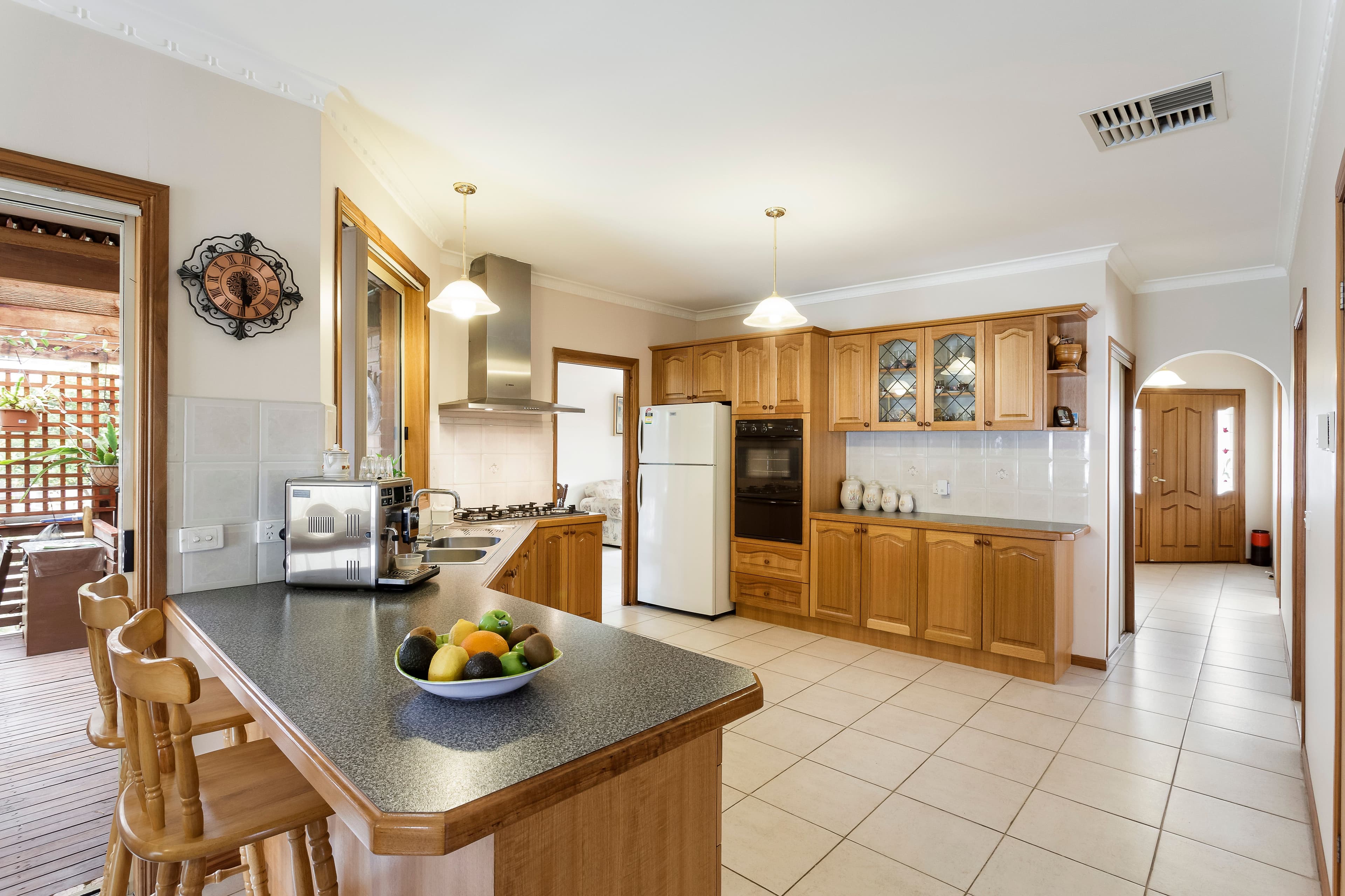 16 Moresby Street, Oakleigh South VIC 3167, Oakleigh South - Thumbnail 3