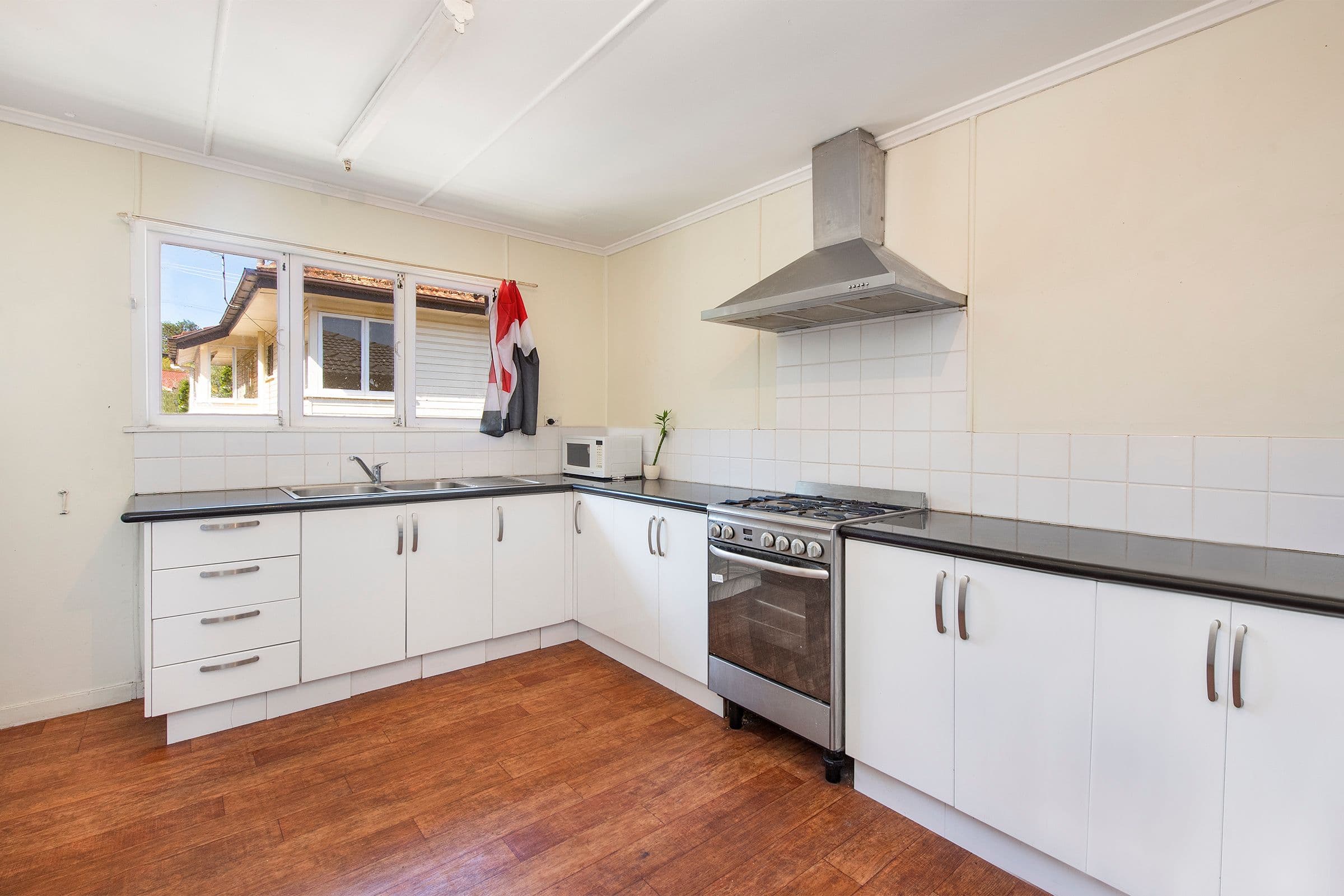 142 Mount Gravatt Capalaba Road, Upper Mount Gravatt QLD 4122, Upper Mount Gravatt - Thumbnail 4