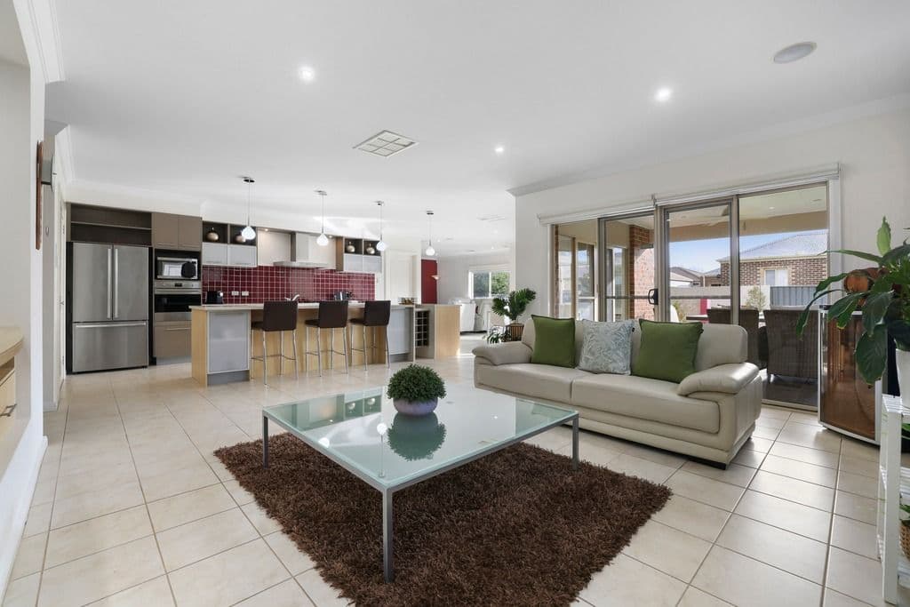 6 Eppalock Drive, MANOR LAKES VIC 3024, Manor Lakes - Thumbnail 8