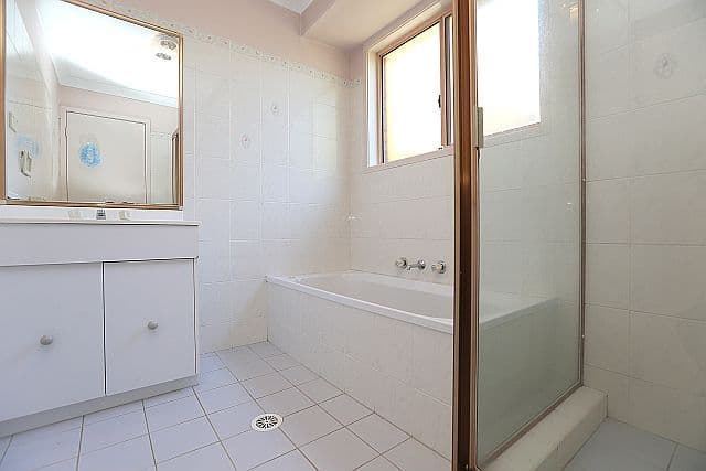 2A Rabaul Road, Georges Hall NSW 2198, Georges Hall - Thumbnail 7
