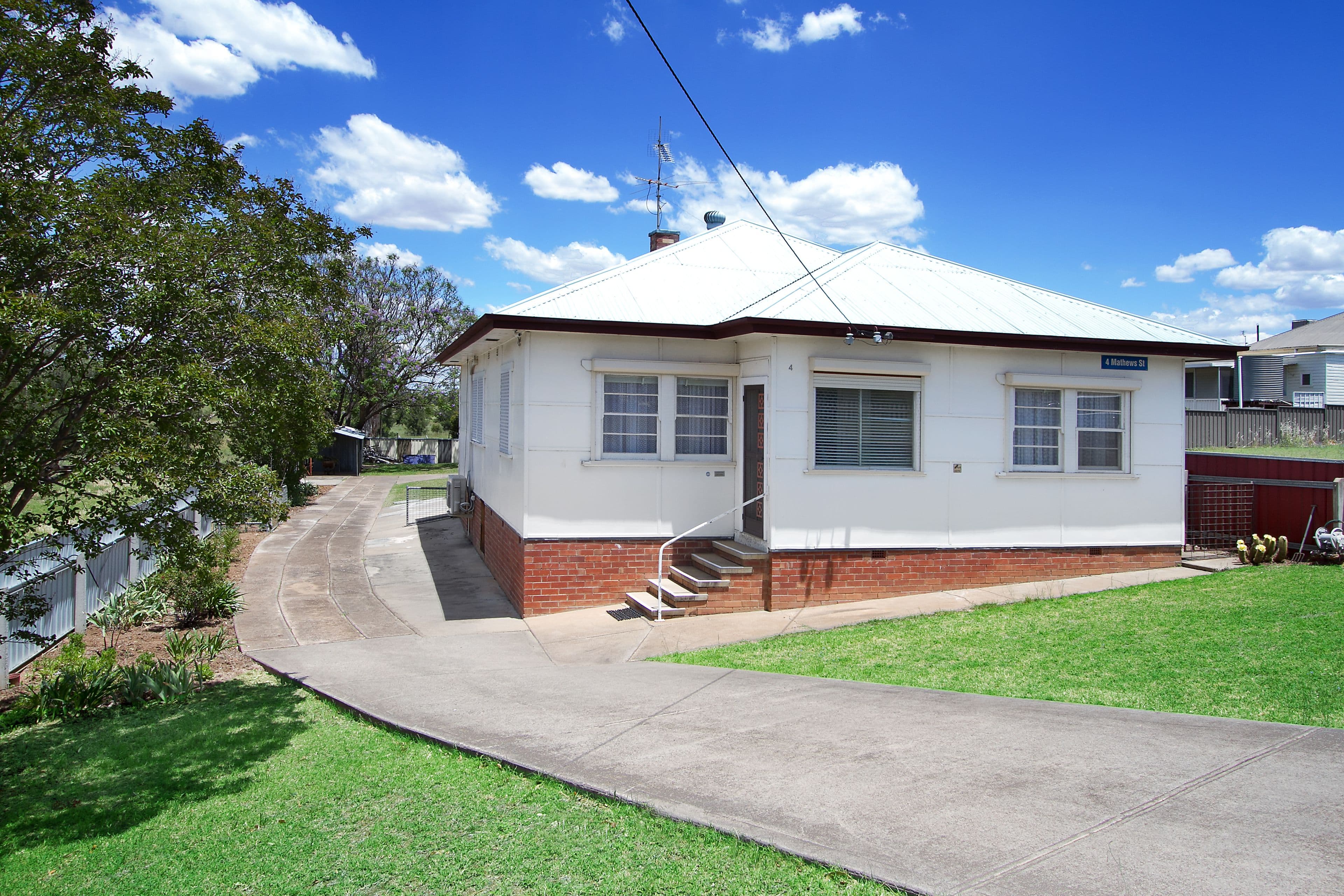 4 Mathews Street, Tamworth NSW 2340, Tamworth - Image 1