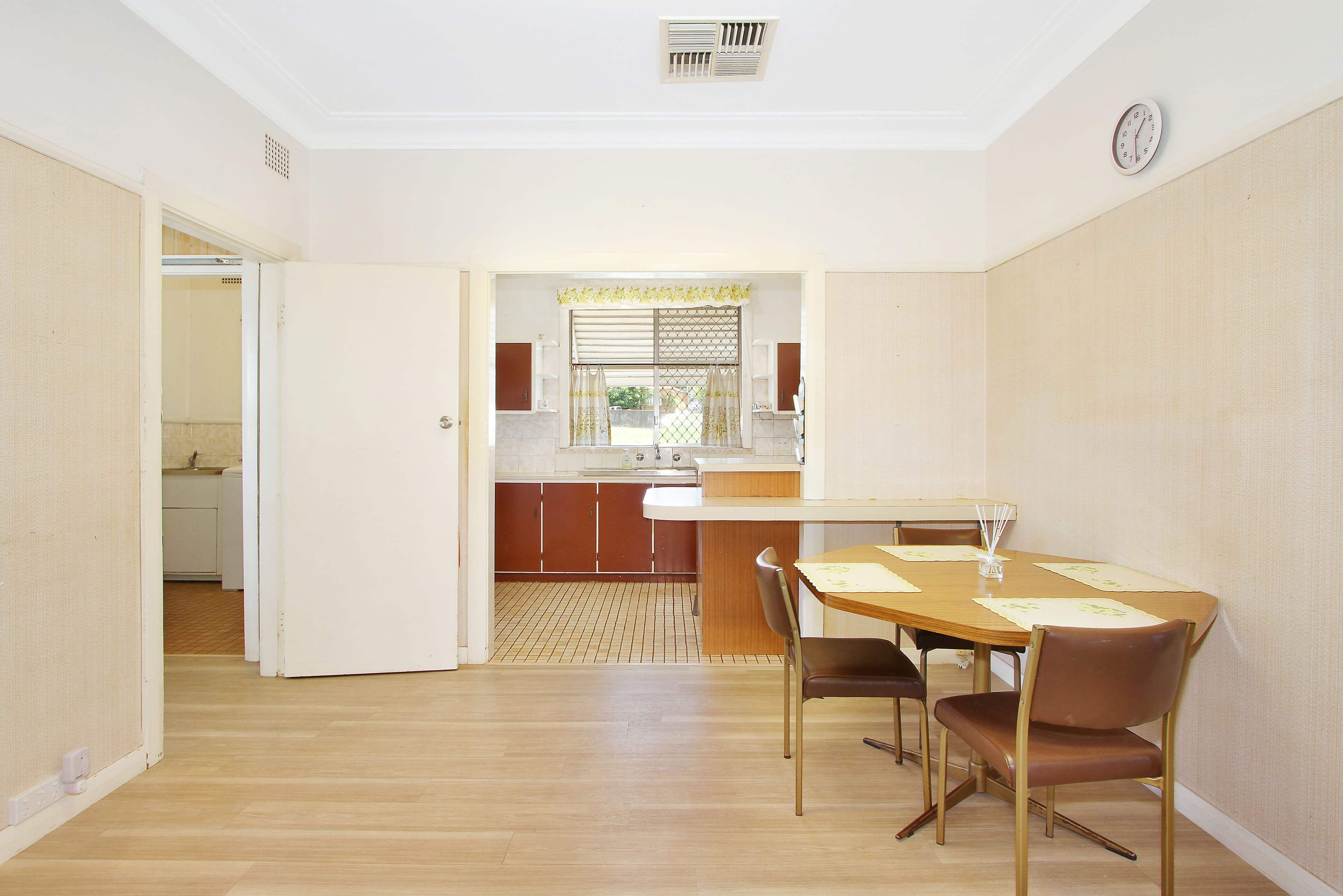4 Mathews Street, Tamworth NSW 2340, Tamworth - Thumbnail 3