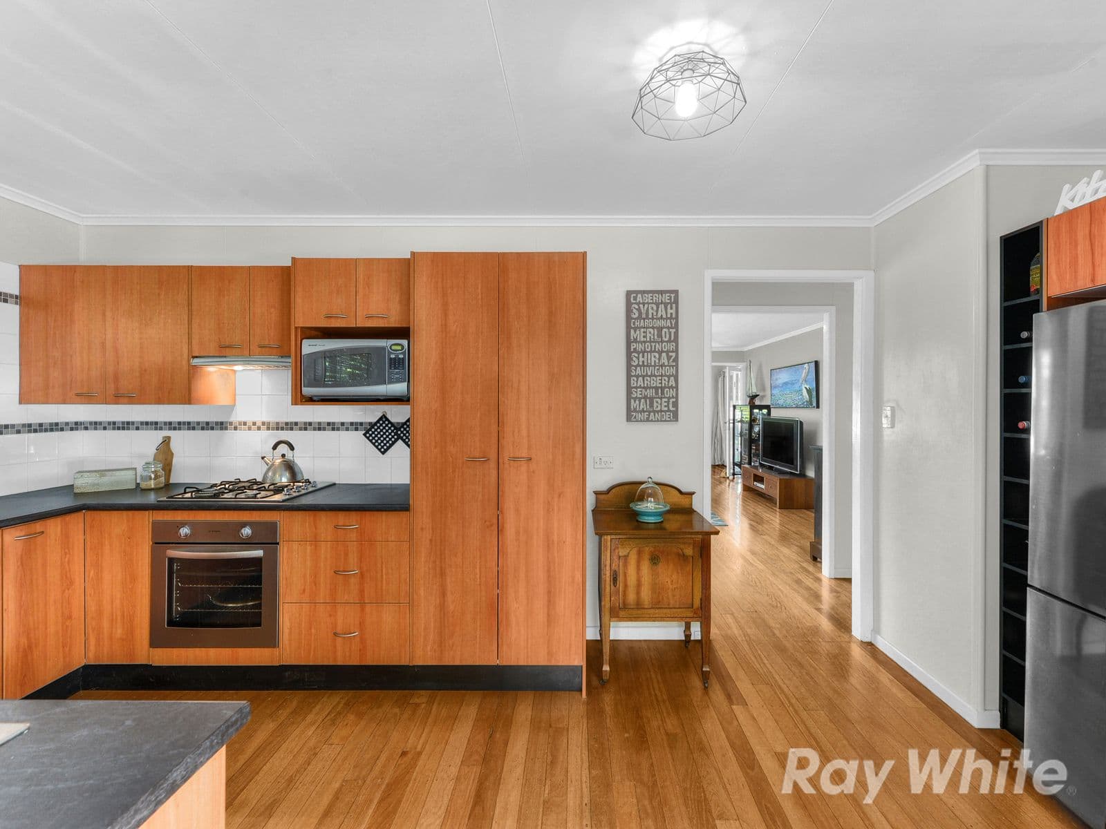 32 Illawarra Street, Everton Hills QLD 4053, Everton Hills - Thumbnail 5
