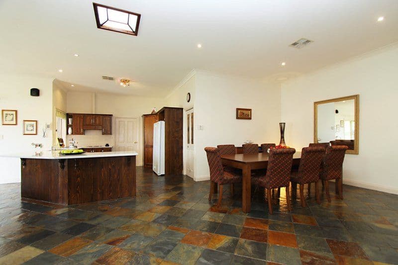 10 Old Orchard Close, ATHELSTONE SA 5076, Athelstone - Thumbnail 3