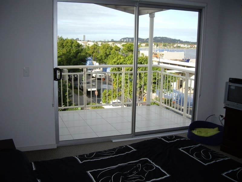 22 Moores Crescent, VARSITY LAKES QLD 4227, Varsity Lakes - Thumbnail 3