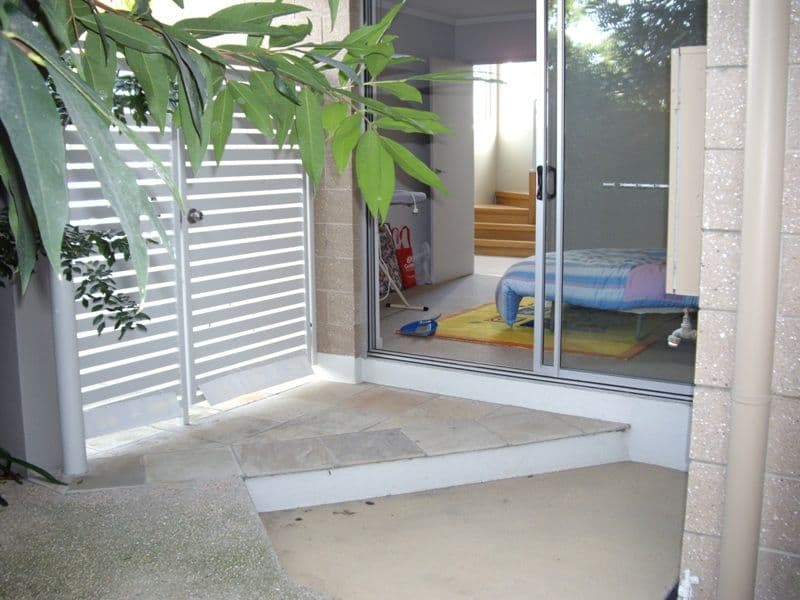 22 Moores Crescent, VARSITY LAKES QLD 4227, Varsity Lakes - Thumbnail 6