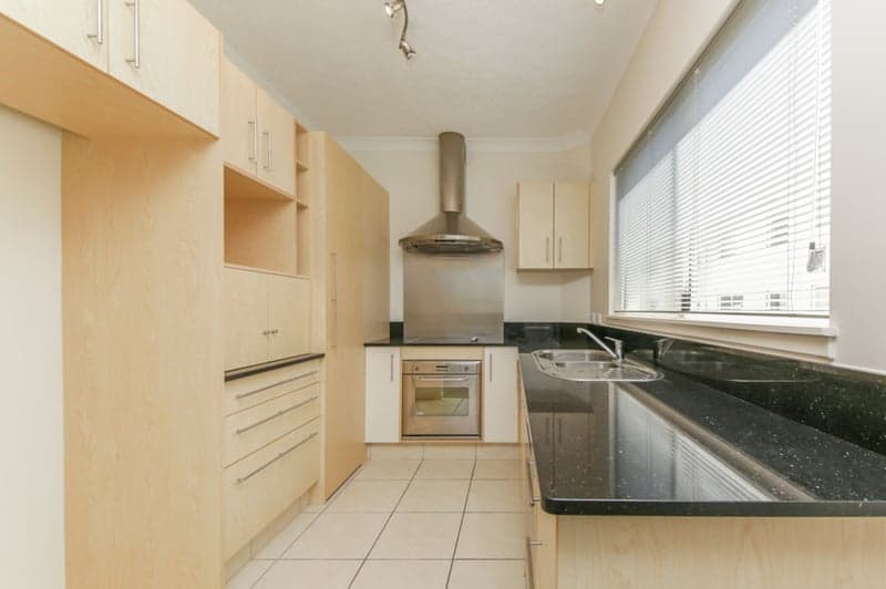 22 Back Street, Biggera Waters - Thumbnail 3