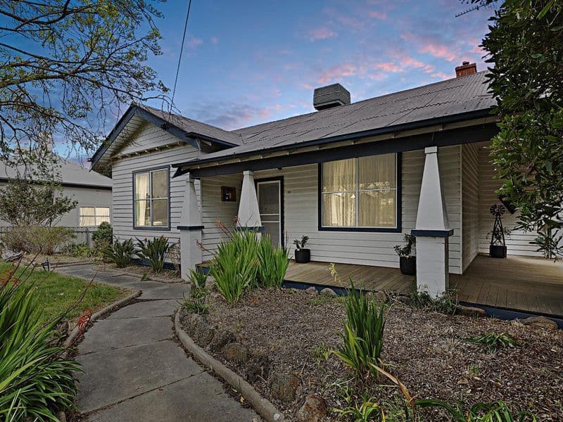 30 Benbows Street, Ararat VIC 3377, Ararat - Thumbnail 2