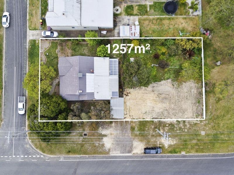 30 Benbows Street, Ararat VIC 3377, Ararat - Thumbnail 3