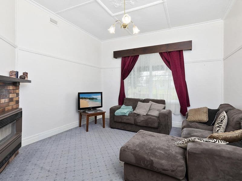 30 Benbows Street, Ararat VIC 3377, Ararat - Thumbnail 4