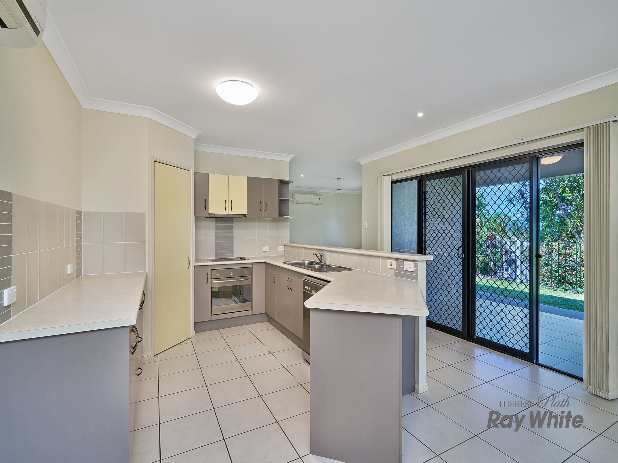 5-7 Sandover Close, Bentley Park QLD 4869, Bentley Park - Thumbnail 2