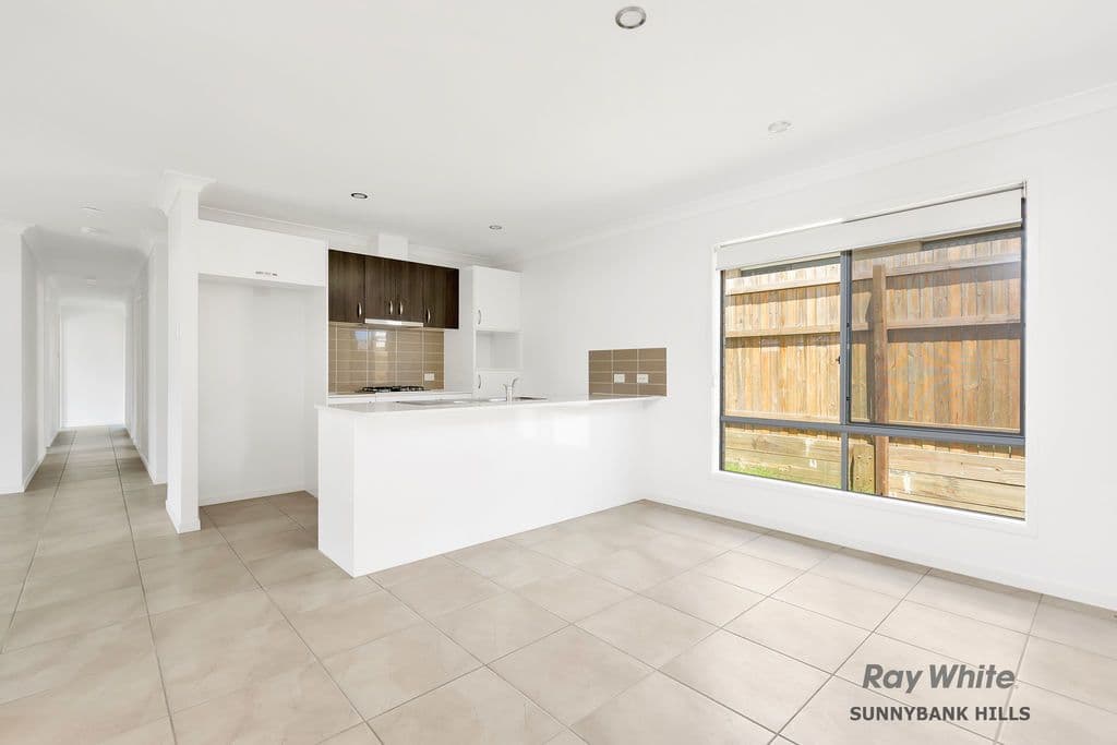 15 Stringybark Street, SPRING MOUNTAIN QLD 4300, Spring Mountain - Thumbnail 3