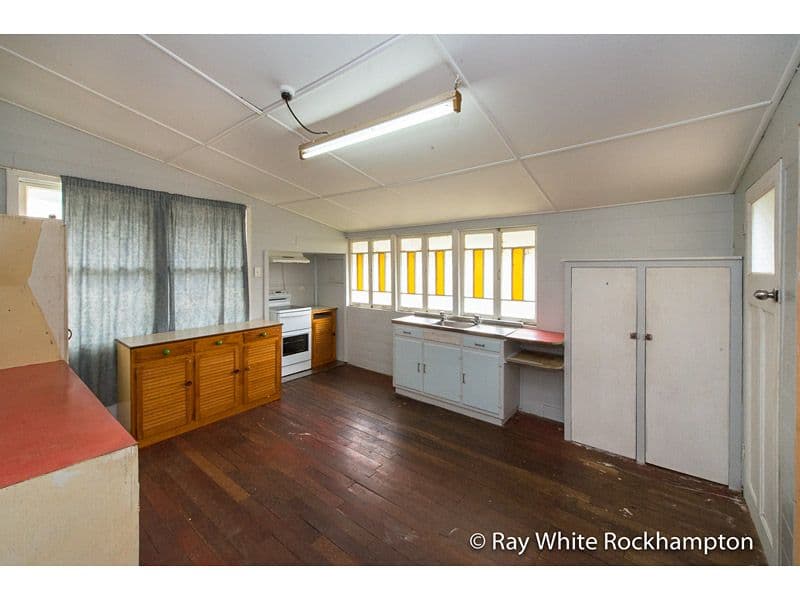 81 James Street, Mount Morgan QLD 4714, Mount Morgan - Thumbnail 8