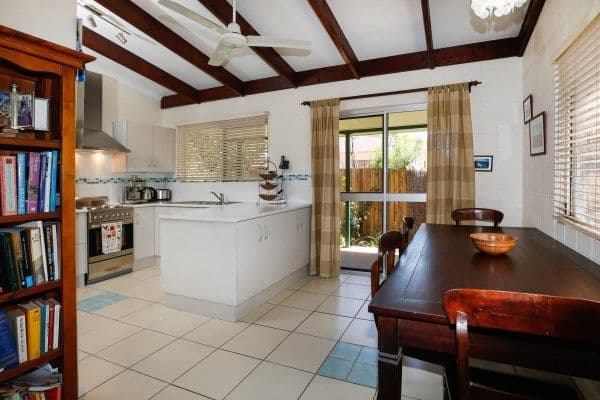 17 Lagoon Crescent, SAUNDERS BEACH QLD 4818, Saunders Beach - Thumbnail 4