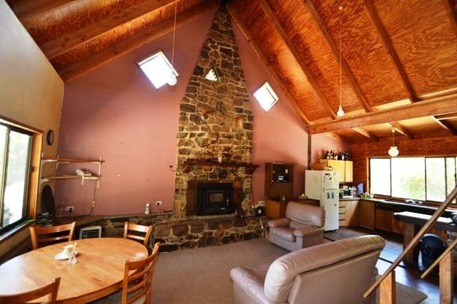 2230 Highlands Road, SEYMOUR VIC 3660, Seymour - Thumbnail 6