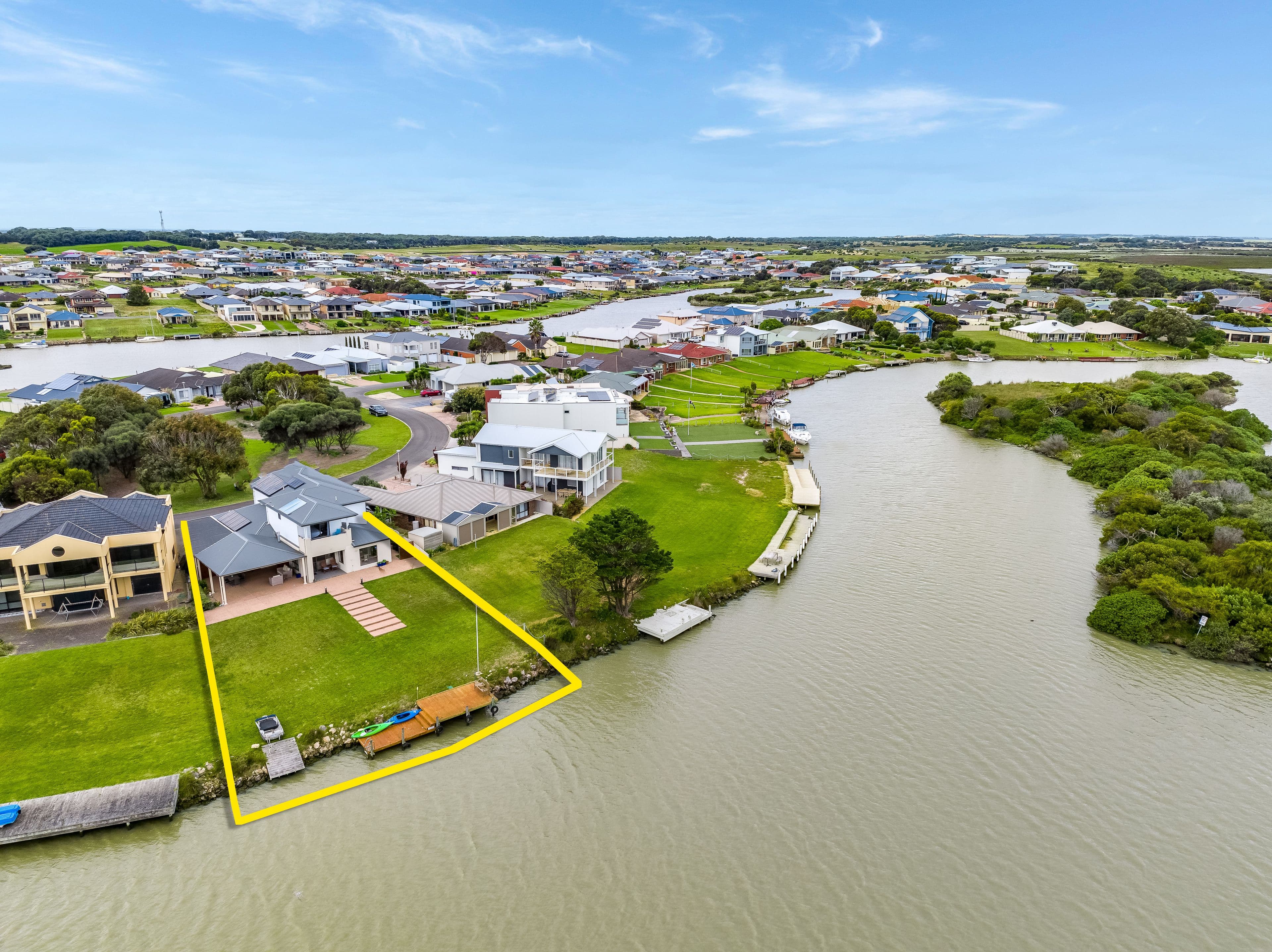 47 Prince Alfred Parade, Hindmarsh Island SA 5214, Hindmarsh Island - Image 1