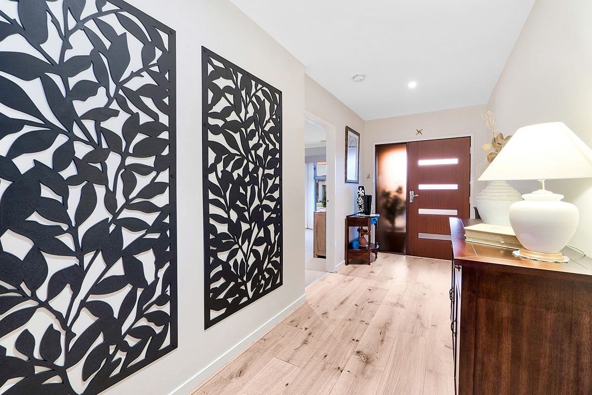 18 Bellhaven Circuit, Clyde North VIC 3978, Clyde North - Thumbnail 2
