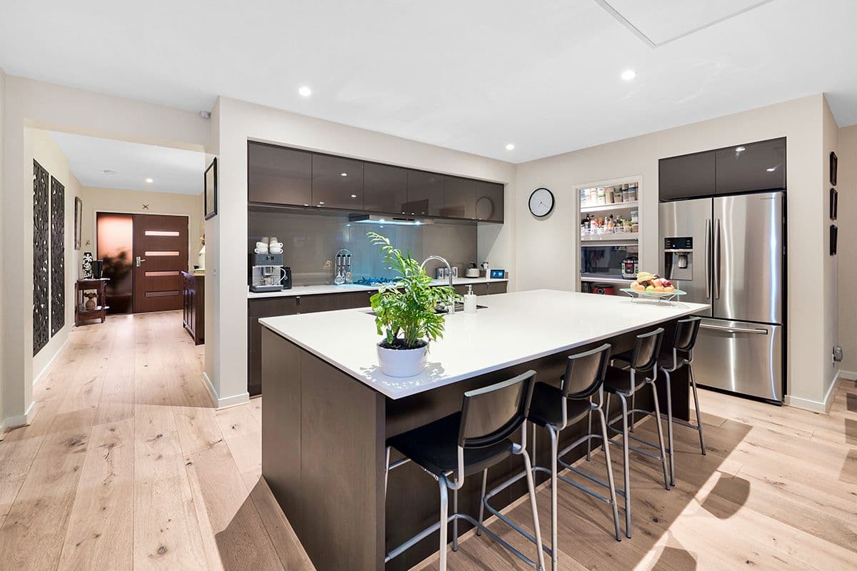 18 Bellhaven Circuit, Clyde North VIC 3978, Clyde North - Thumbnail 3