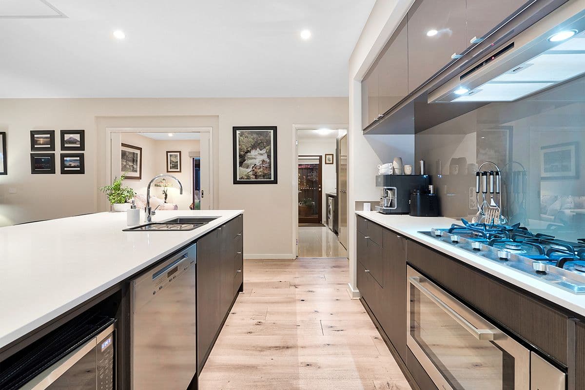 18 Bellhaven Circuit, Clyde North VIC 3978, Clyde North - Thumbnail 5