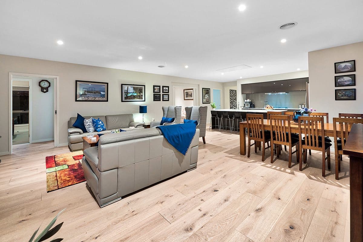 18 Bellhaven Circuit, Clyde North VIC 3978, Clyde North - Thumbnail 7