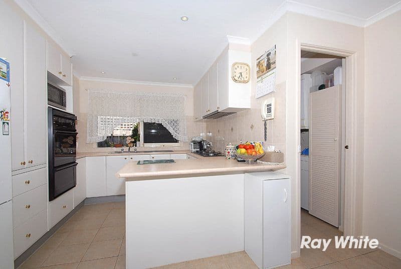 23 Heywood Crescent, CRANBOURNE NORTH VIC 3977, Cranbourne North - Thumbnail 3