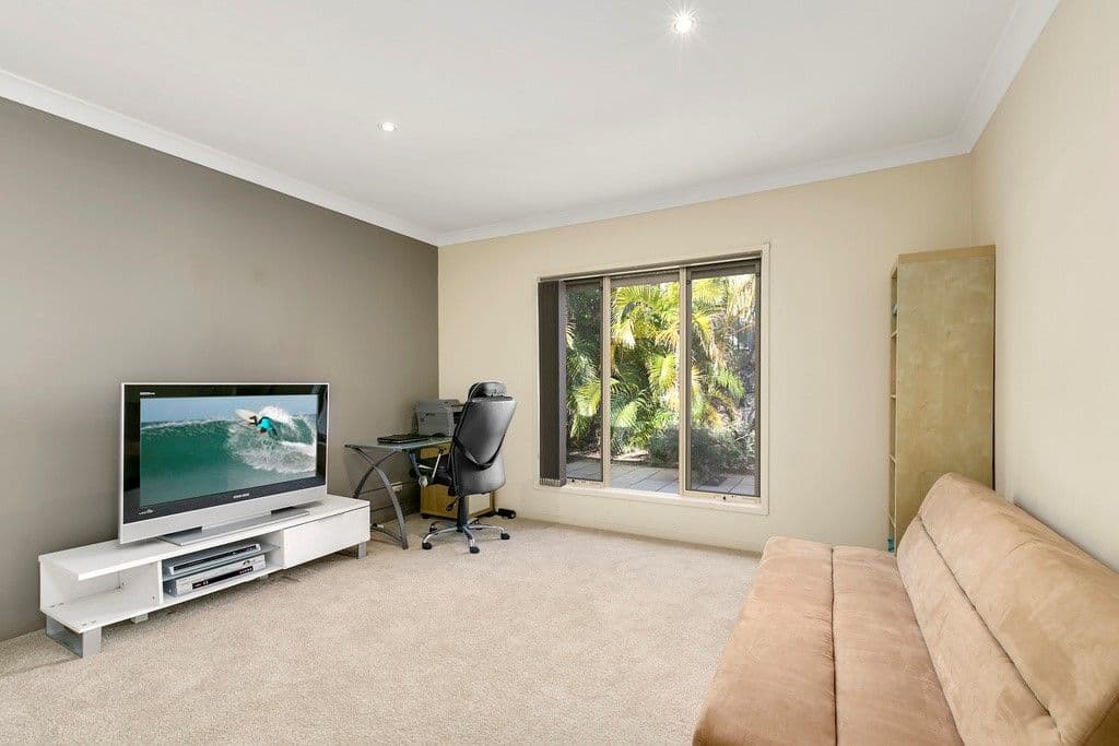 6 Yamba Street, Pacific Pines QLD 4211, Pacific Pines - Thumbnail 6