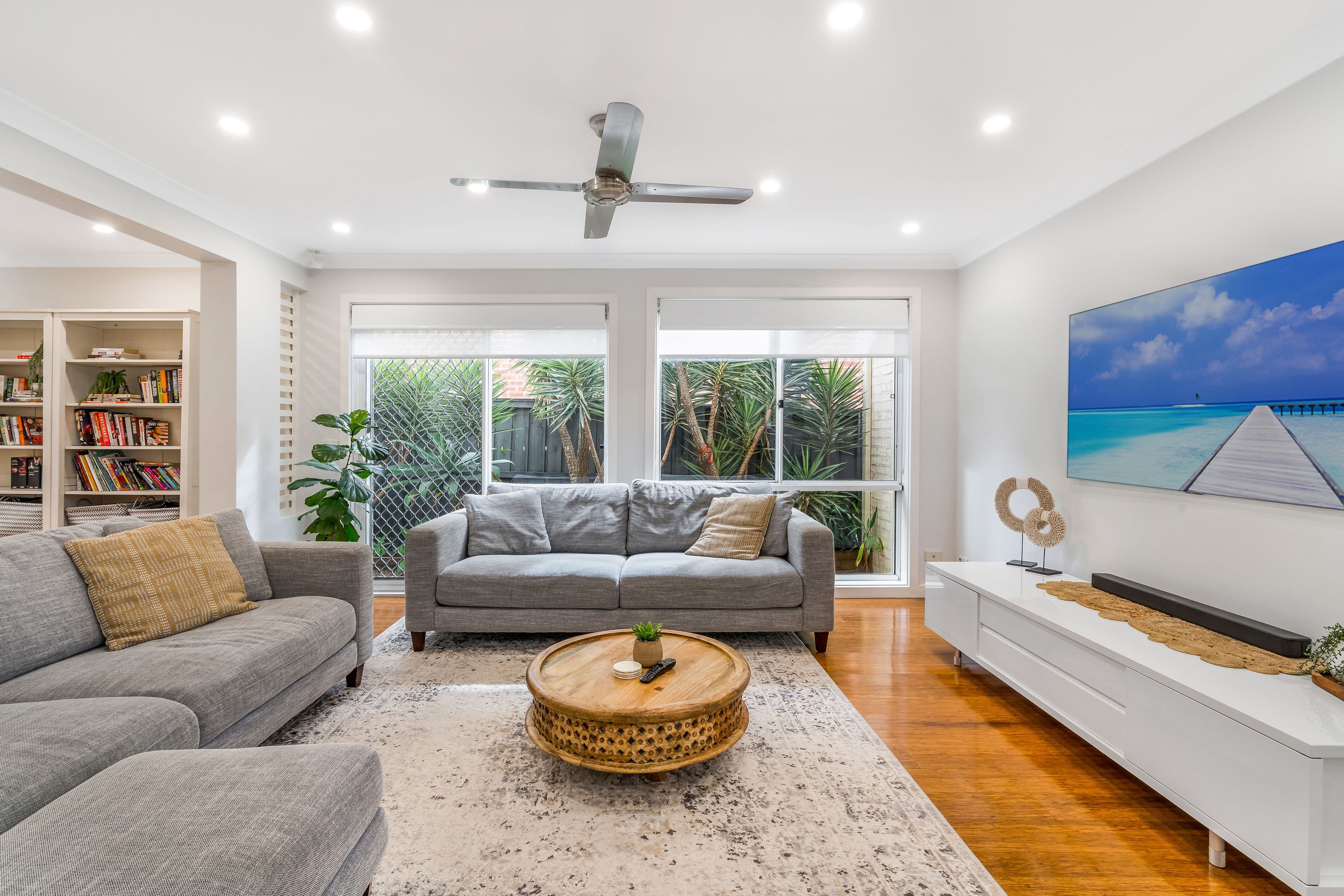 6 Magnolia Close, Casula NSW 2170, Casula - Thumbnail 3