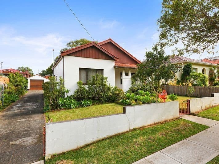 16 Noble Street, Concord - Image 1