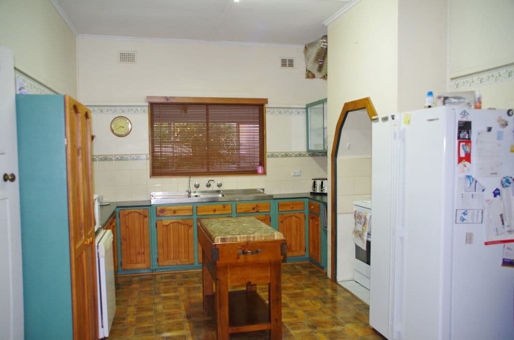 40 Zante Road, BERRI SA 5343, Berri - Thumbnail 2