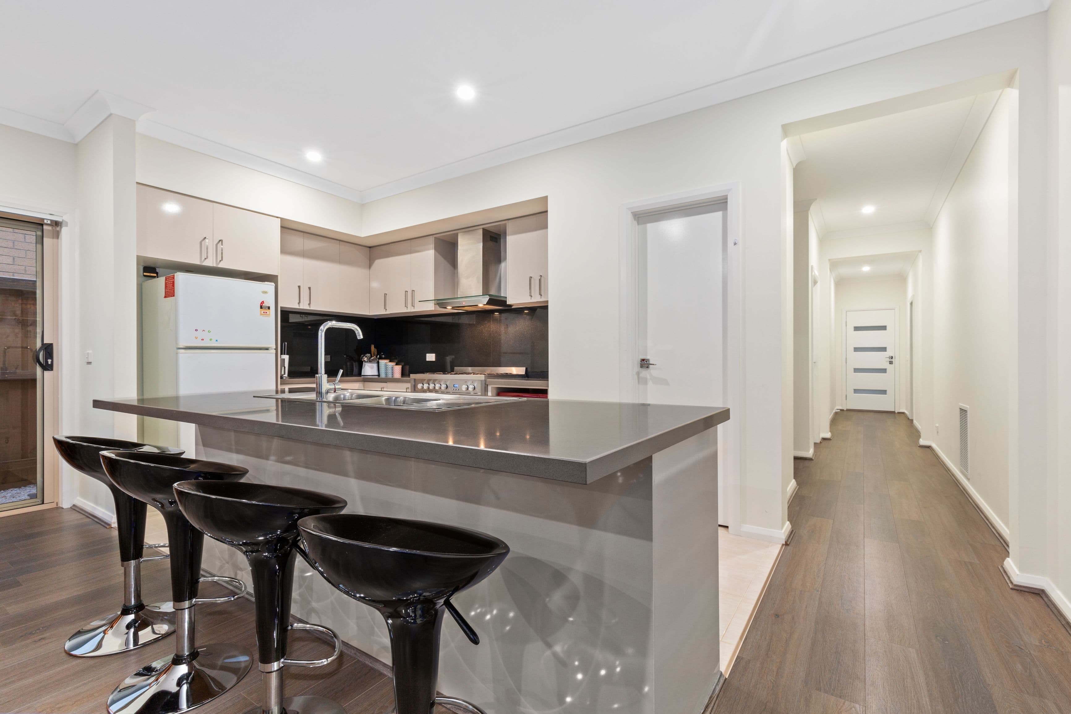 36 Adoquin Street, Doreen VIC 3754, Doreen - Thumbnail 2