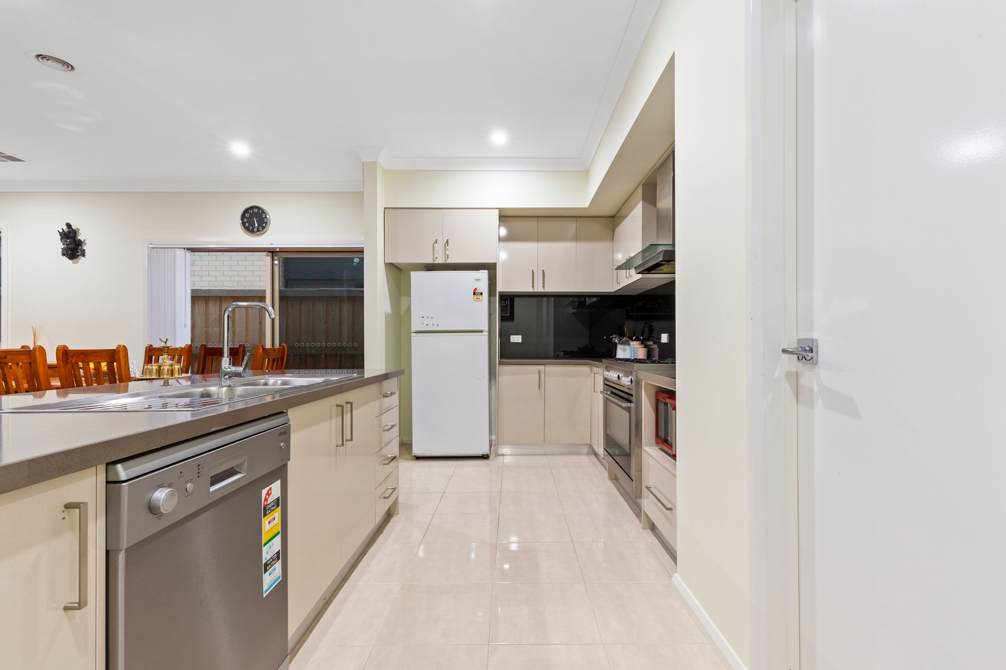 36 Adoquin Street, Doreen VIC 3754, Doreen - Thumbnail 3